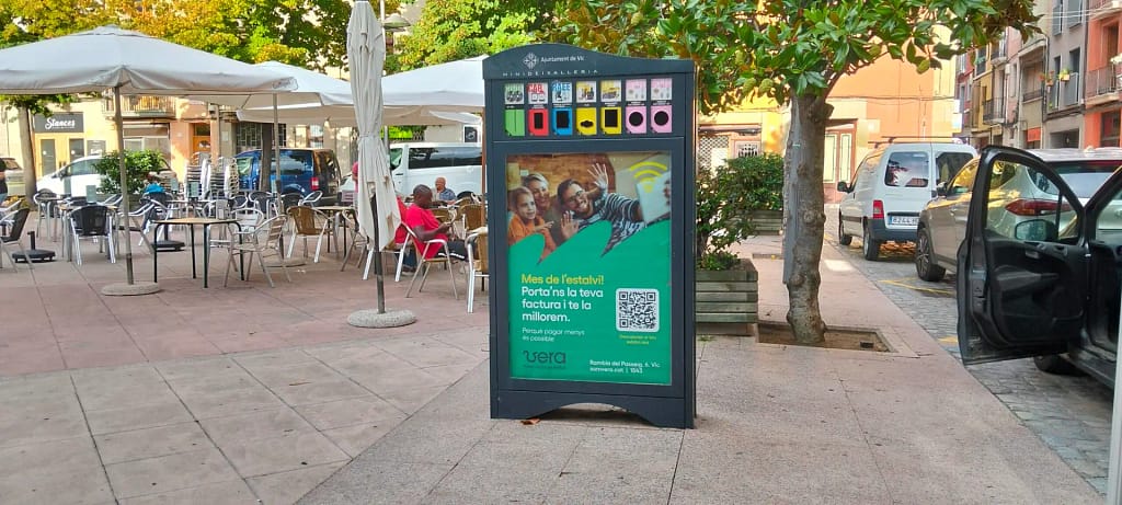 Ecomupi a Vic amb la publicitat de Vera